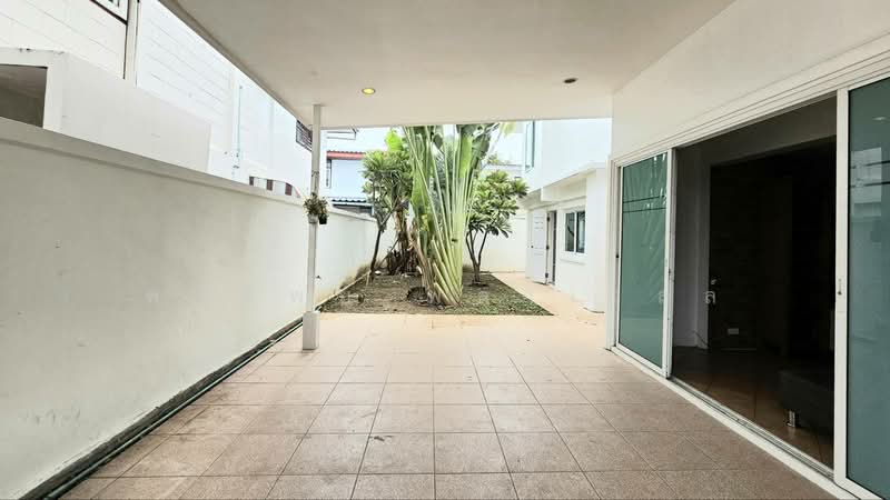 Sammakon Ramkhamhaeng, Bangkok, Ramkhamhaeng Road, Saphan Sung, Bangkok, 4 Bedrooms, 200 sqm, Single Detached House For Sale, by Pornthip Flavell, 500502760 - DDproperty.com