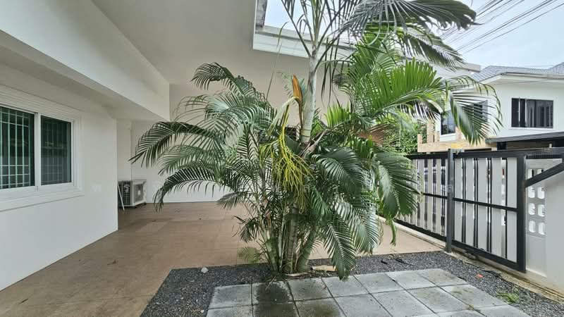 Sammakon Ramkhamhaeng, Bangkok, Ramkhamhaeng Road, Saphan Sung, Bangkok, 4 Bedrooms, 200 sqm, Single Detached House For Sale, by Pornthip Flavell, 500502760 - DDproperty.com