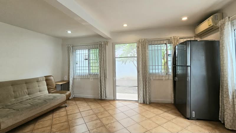 Sammakon Ramkhamhaeng, Bangkok, Ramkhamhaeng Road, Saphan Sung, Bangkok, 4 Bedrooms, 200 sqm, Single Detached House For Sale, by Pornthip Flavell, 500502760 - DDproperty.com