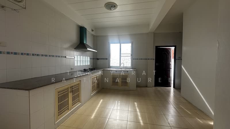 Single house near bts udomsuk, Bangkok, สุขุมวิท 66/1, Bang Na Nuea, Bang Na, Bangkok, 3 Bedrooms, 200 sqm, Single Detached House For Rent, by Thanyarat Rattanaburee, 500502771 - DDproperty.com
