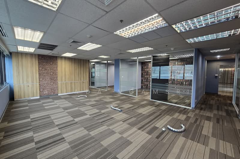 President Tower, Bangkok, 971,973 Phloenchit Road, Lumpini,, Lumphini, Pathum Wan, Bangkok, , 363 sqm, Office Space For Rent, by Ailada Ngamsri, 500502790 - DDproperty.com