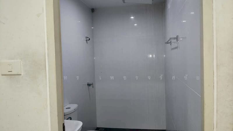 The Grosvenor ราษฎร์พัฒนา, กรุงเทพ, ราษฎร์พัฒนา, สะพานสูง, กรุงเทพ, 185 ตร.ม., ตึกแถว-อาคารพาณิชย์ ให้เช่า, โดย ดลภัทร เพชรจรัสชัย, 500502818 - DDproperty.com