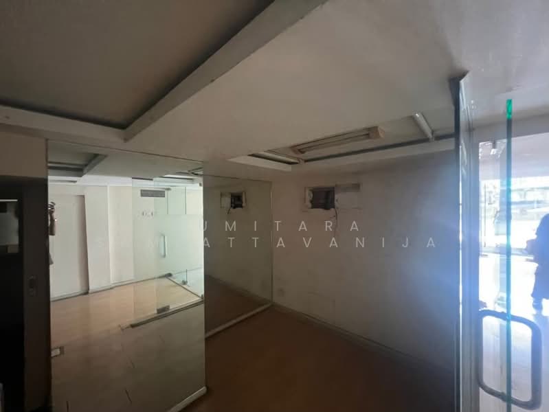 Building for rent Victory Monument, Phaya Thai, Bangkok, Phaya Thai, Bangkok, , 830 sqm, Shophouse For Rent, by Sumitara Sampattavanija, 500502824 - DDproperty.com