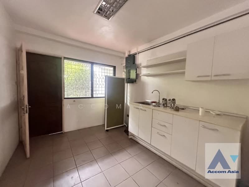 Regent 71 Place, Bangkok, Phra Kanong Nua, Watthana, Bangkok, 4 Bedrooms, 200 sqm, Townhouse For Rent, by Accom Asia, 500502841 - DDproperty.com
