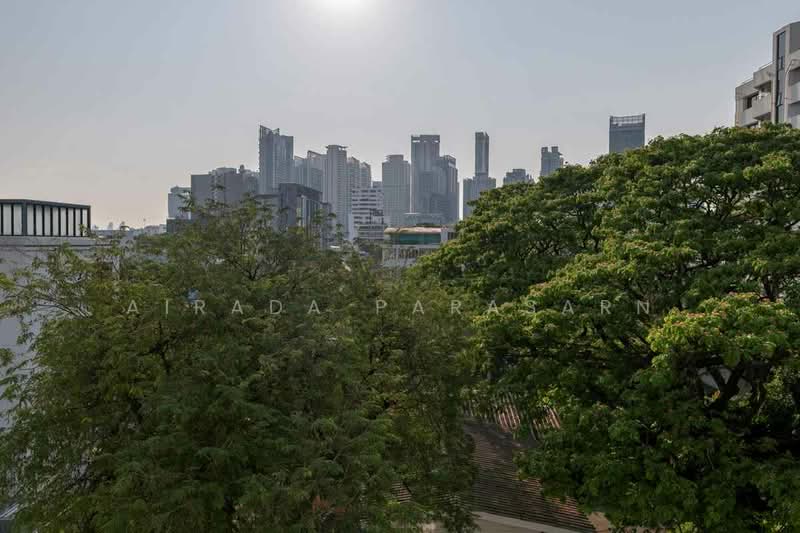 Via 34, Bangkok, 15 Soi Sukhumvit 34, Khong Tan, Khlong Toei, Bangkok, 3 Bedrooms, 151 sqm, Condo For Rent, by Airada Parasarn, 500502843 - DDproperty.com