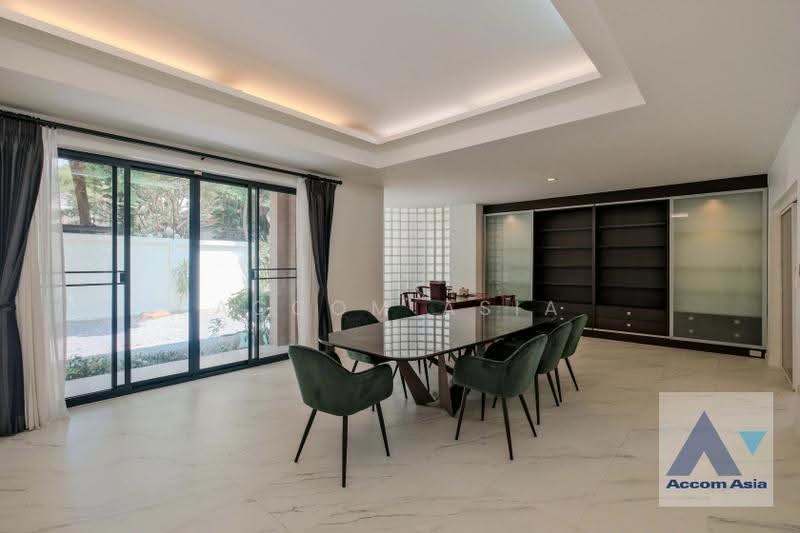 House, Bangkok, Khlong Tan Nua, Watthana, Bangkok, 4 Bedrooms, 600 sqm, Single Detached House For Rent, by Accom Asia, 500502847 - DDproperty.com