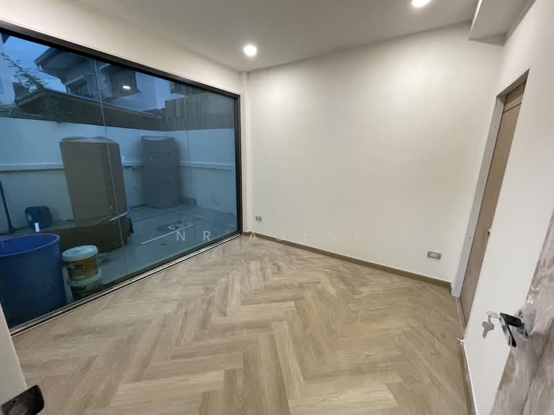ขายบ้านเดี่ยว ซอยลาดพร้าว 87, Bangkok, Khlong Chaokhun Sing, Wang Thonglang, Bangkok, 5 Bedrooms, 250 sqm, Single Detached House For Sale, by NR AGENT, 500502866 - DDproperty.com