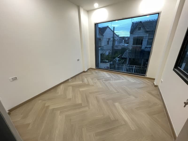 ขายบ้านเดี่ยว ซอยลาดพร้าว 87, Bangkok, Khlong Chaokhun Sing, Wang Thonglang, Bangkok, 5 Bedrooms, 250 sqm, Single Detached House For Sale, by NR AGENT, 500502866 - DDproperty.com