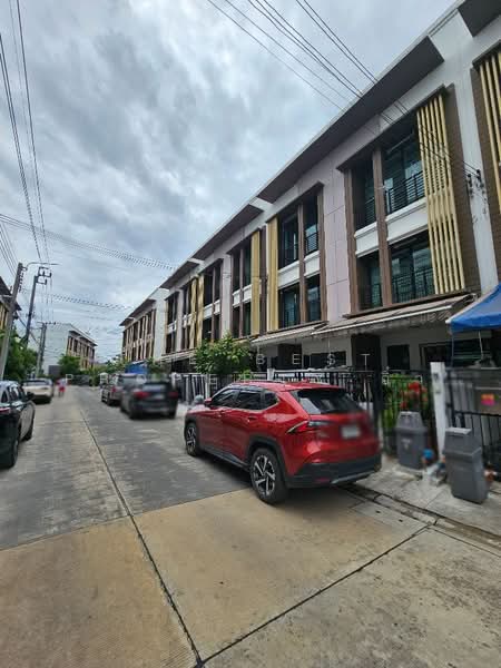 Baan Klang Muang Kalpapruek, Bangkok, Thonburi Court Road, Bang Wa, Phasi Charoen, Bangkok, 3 Bedrooms, 100 sqm, Townhouse For Sale, by The Best Property อิ๋ว, 500502882 - DDproperty.com