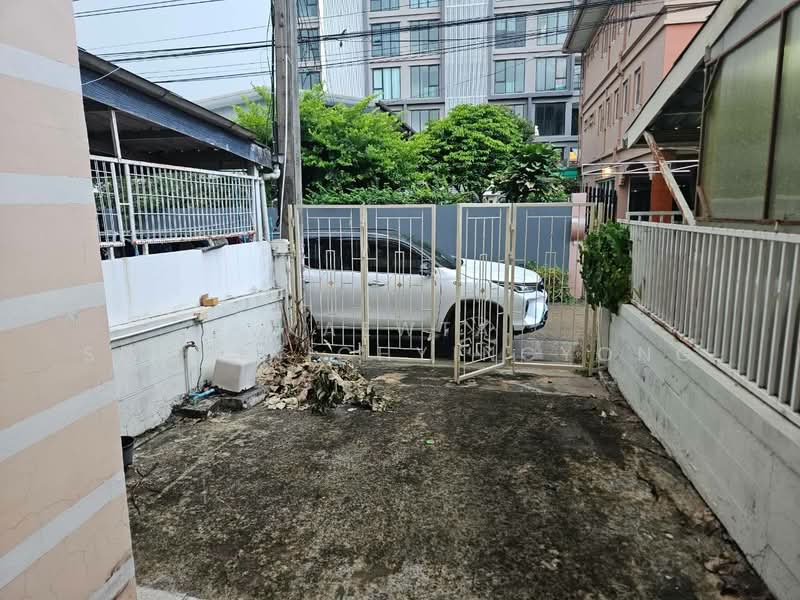 ซอยปุณณวิถี 37, Bangkok, Bang Chak, Phra Khanong, Bangkok, 2 Bedrooms, 150 sqm, Townhouse For Sale, by Kaewta Sukpanichyingyong, 500502891 - DDproperty.com