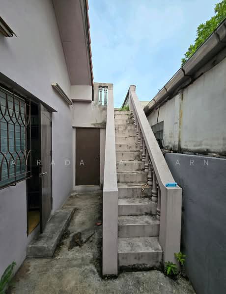 Thanasap Village (Bang Waek 70), Bangkok, Bang Chuek Nang, Taling Chan, Bangkok, 5 Bedrooms, 270 sqm, Single Detached House For Rent, by Airada Parasarn, 500502914 - DDproperty.com