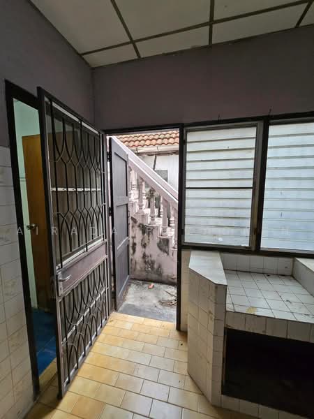 Thanasap Village (Bang Waek 70), Bangkok, Bang Chuek Nang, Taling Chan, Bangkok, 5 Bedrooms, 270 sqm, Single Detached House For Rent, by Airada Parasarn, 500502914 - DDproperty.com