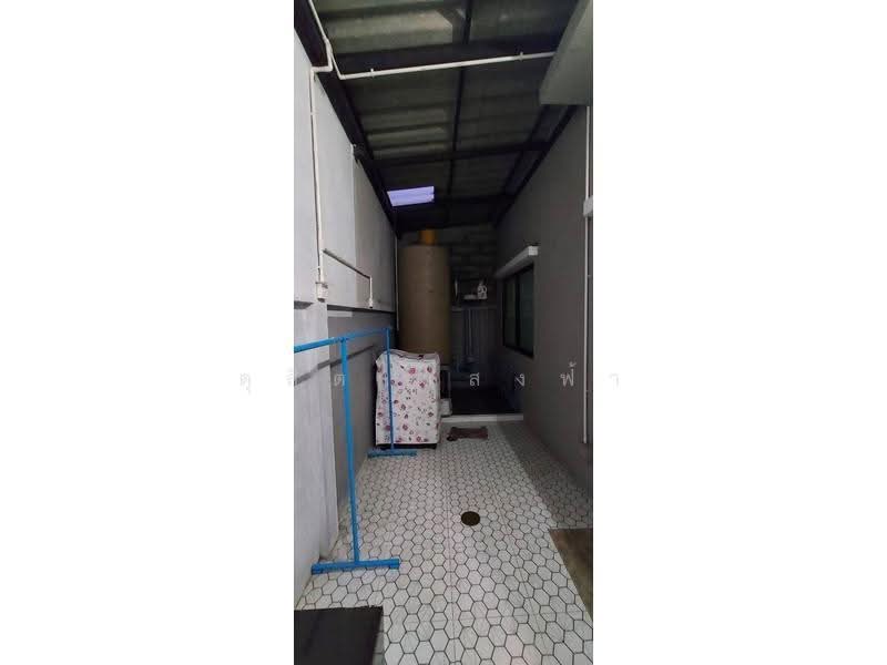 ให้เช่าทาวน์โฮมใหม่ ม.เดอะทรัสต์ทาวน์ บ่อวิน ศรีราชา, Chon Buri (Pattaya), Bo Win, Si Racha, Chon Buri (Pattaya), 4 Bedrooms, 85 sqm, Townhouse For Rent, by Dusit Saengfa, 500502915 - DDproperty.com