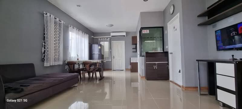 ให้เช่าทาวน์โฮมใหม่ ม.เดอะทรัสต์ทาวน์ บ่อวิน ศรีราชา, Chon Buri (Pattaya), Bo Win, Si Racha, Chon Buri (Pattaya), 4 Bedrooms, 85 sqm, Townhouse For Rent, by Dusit Saengfa, 500502915 - DDproperty.com