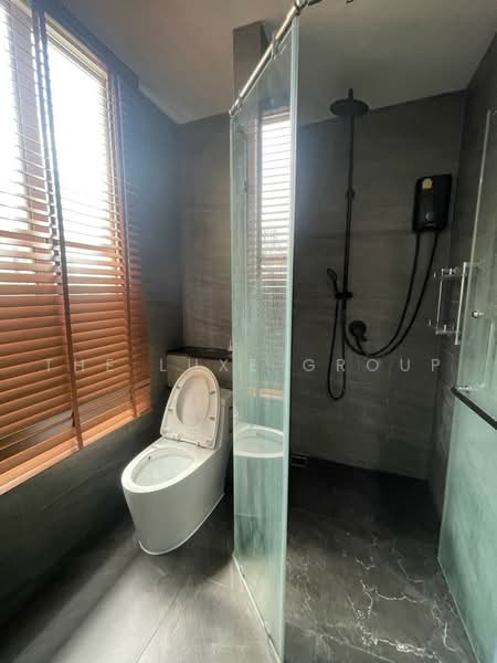 Baan Klang Krung Thonglor, Bangkok, 55 Soi Sukhumvit 55, Khlong Tan Nua, Watthana, Bangkok, 4 Bedrooms, 400 sqm, Townhouse For Rent, by The Luxe Group, 500502924 - DDproperty.com