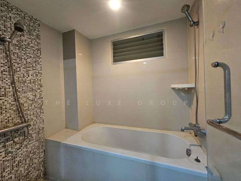 The Rajdamri, Bangkok, Ratchadamri Road, Lumphini, Pathum Wan, Bangkok, 2 Bedrooms, 119 sqm, Condo For Rent, by The Luxe Group, 500502936 - DDproperty.com