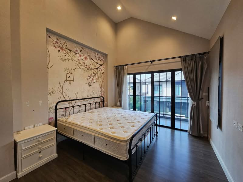 Bangkok Boulevard Sathorn-Pinklao 2, Nonthaburi, Bang Kruai-Chong Thanom Road, Mahasawat, Bang Kruai, Nonthaburi, 4 Bedrooms, 239 sqm, Single Detached House For Rent, by ปรินทร์ญาดา ชิณโชติ, 500502949 - DDproperty.com