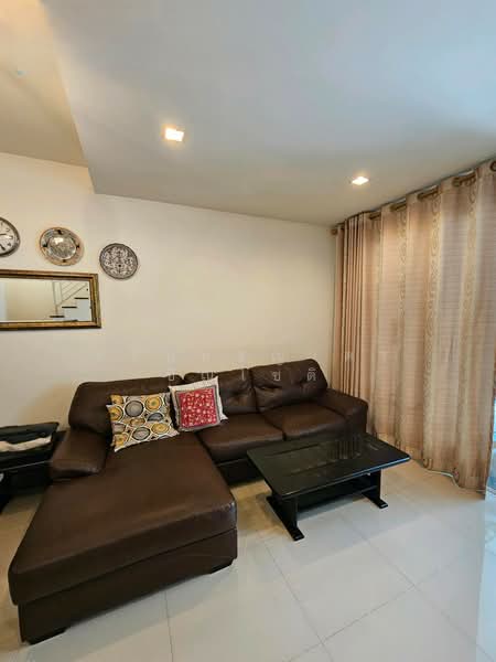 Town Avenue Srinagarindra : ทาวน์ อเวนิว ศรีนครินทร์, กรุงเทพ, ซอยอ่อนนุช 68, สวนหลวง, กรุงเทพ, 185 ตร.ม., ทาวน์เฮ้าส์ ให้เช่า, โดย ปรินทร์ญาดา ชิณโชติ, 500502959 - DDproperty.com