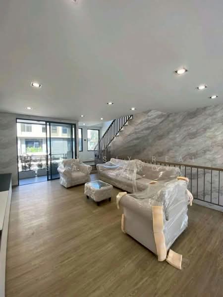 Ther Ladprao 93, Bangkok, Lat Phrao Road, Khlong Chaokhun Sing, Wang Thonglang, Bangkok, 3 Bedrooms, 223 sqm, Townhouse For Rent, by Forty-Six Real Estate Group, 500502997 - DDproperty.com