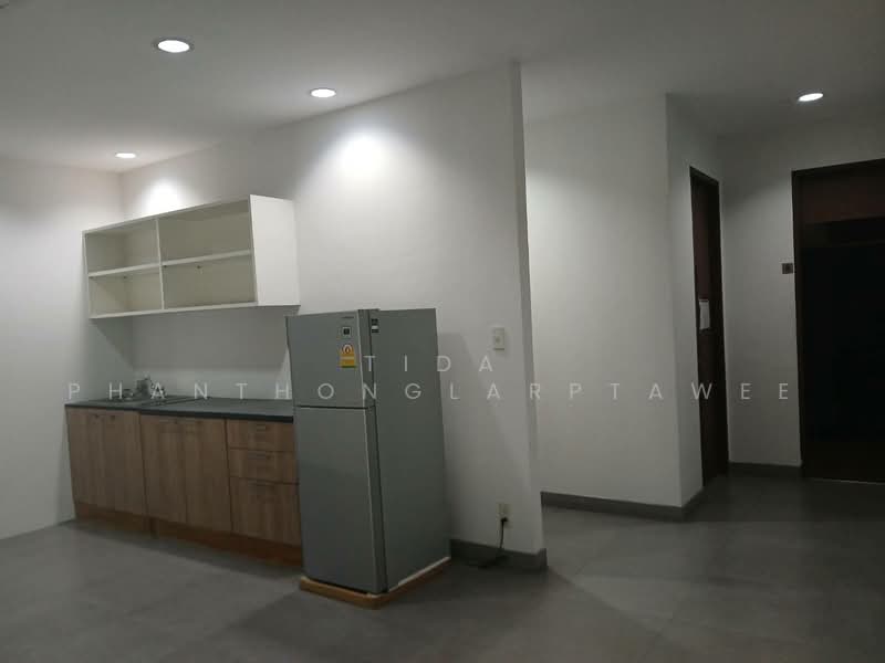 ขายและให้เช่าโรงงาน นิคมอุตสาหกรรมโรจนะ (Rojana Industrial Park) 6 ไร่ 3,450 ตร.ม, Phra Nakhon Si Ayutthaya, Khan Ham, Uthai, Phra Nakhon Si Ayutthaya, , 3,450 sqm, Warehouse/Factory For Sale, by Tida phanthonglarptawee, 500503016 - DDproperty.com