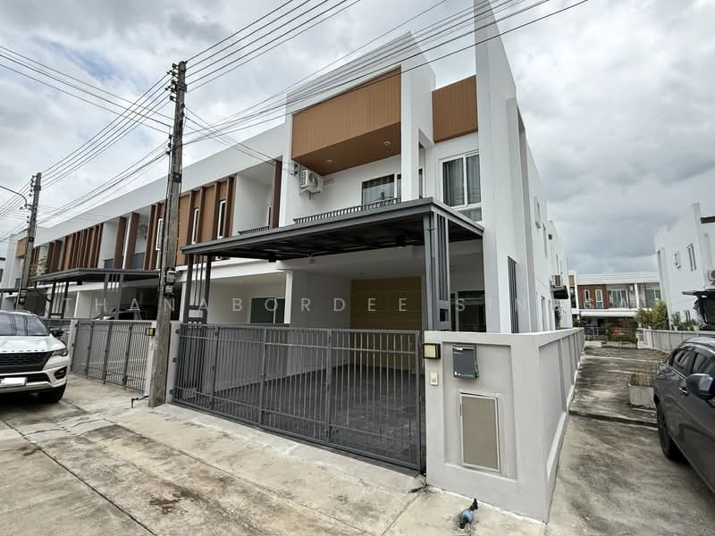 Suetrong Cozy Townhome The Peak Rangsit - Klong6 : ซื่อตรง โคซี่ ทาวน์โฮม เดอะ พีค รังสิต คลอง 6, ปทุมธานี, รังสิต, ธัญบุรี, ปทุมธานี, 136 ตร.ม., ทาวน์เฮ้าส์ ให้เช่า, โดย Thanabordee Singsa, 500503019 - DDproperty.com