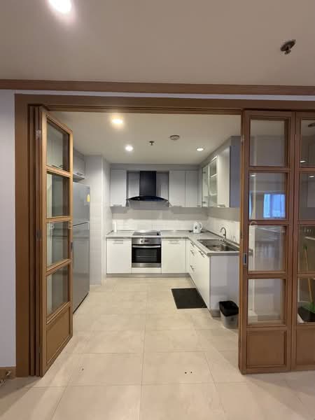 Baan Suanpetch, Bangkok, 18 Soi Sukhumvit 39, Khlong Tan Nua, Watthana, Bangkok, 3 Bedrooms, 130 sqm, Condo For Rent, by BetterLiving Estate, 500503028 - DDproperty.com