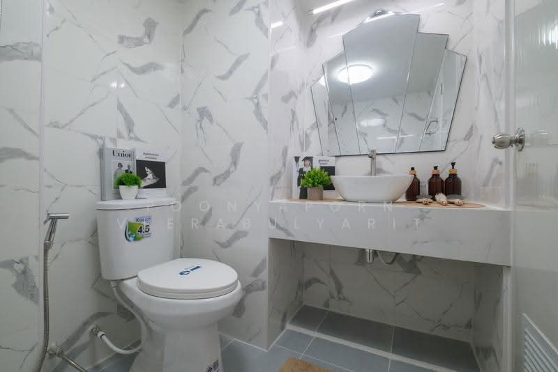 Studio One Zone Condo, Bangkok, Ladprao 102 Alley, Phlapphla, Wang Thonglang, Bangkok, 1 Bedroom, 32 sqm, Condo For Sale, by Poonyaporn Veerabulyarit, 500503038 - DDproperty.com