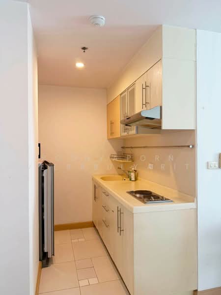 Supalai River Place Charoen Nakorn, Bangkok, 1529 Soi Chareonnakorn 39, Chareonnakorn Road, Bang Lam Phu Lang, Khlong San, Bangkok, Studio, 40 sqm, Condo For Rent, by Poonyaporn Veerabulyarit, 500503065 - DDproperty.com