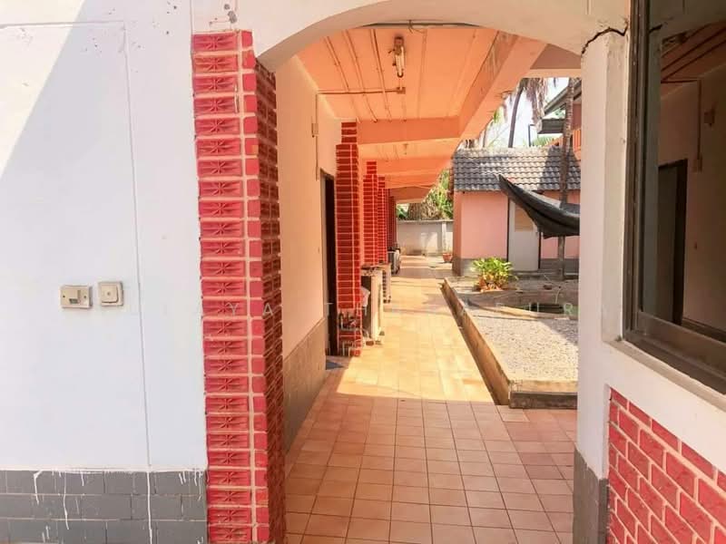 5-Story Apartment Business, Nong Bua, Mueang Udon Thani : กิจการอพาร์ตเมนต์ 5 ชั้น ต.หนองบัว อ.เมือง, Udon Thani, ซอยโรงเรียนประจักษ์ศิลปาคม, Nong Bua, Muang Udon Thani, Udon Thani, , 1,800 sqm, Business For Sale, by Kulaya Thanapura, 500503076 - DDproperty.com