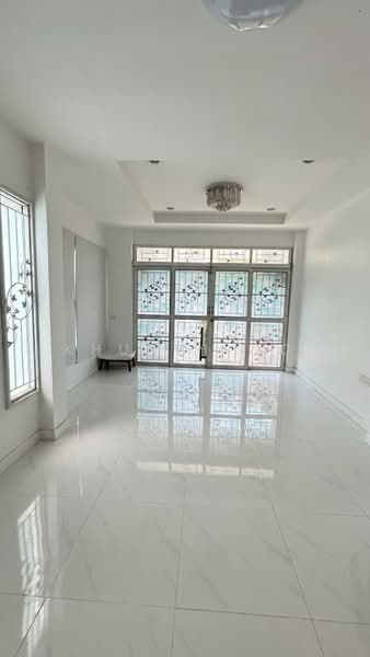 Pattarin 2 Ramindra – Hatairath‎, Bangkok, Bang Chun, Khlong Sam Wa, Bangkok, 3 Bedrooms, 165 sqm, Semi-Detached House (Twin House) For Sale, by KHUN H-DO, 500503122 - DDproperty.com
