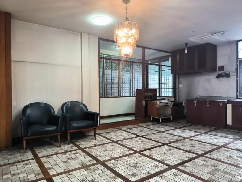 Land with House – 200 Sq.Wah. in Sukhumvit Soi 34, Bangkok, Khong Tan, Khlong Toei, Bangkok, , 800 sqm, Land For Sale, by พิพัฒน์ชัย ชัยศรีบุญเรือง, 500503146 - DDproperty.com
