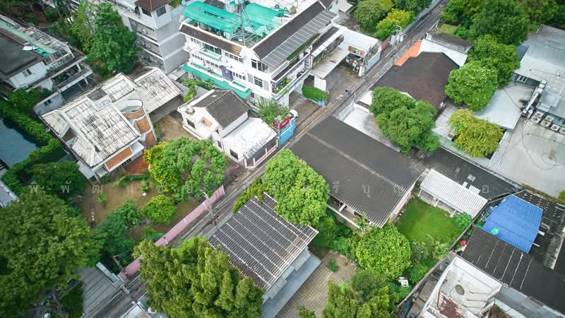 ที่ดินพร้อมบ้านเก่า ขนาด 200 ตรว. สุขุมวิท 34, กรุงเทพ, คลองตัน, คลองเตย, กรุงเทพ, 800 ตร.ม., ที่ดิน ขาย, โดย พิพัฒน์ชัย ชัยศรีบุญเรือง, 500503146 - DDproperty.com