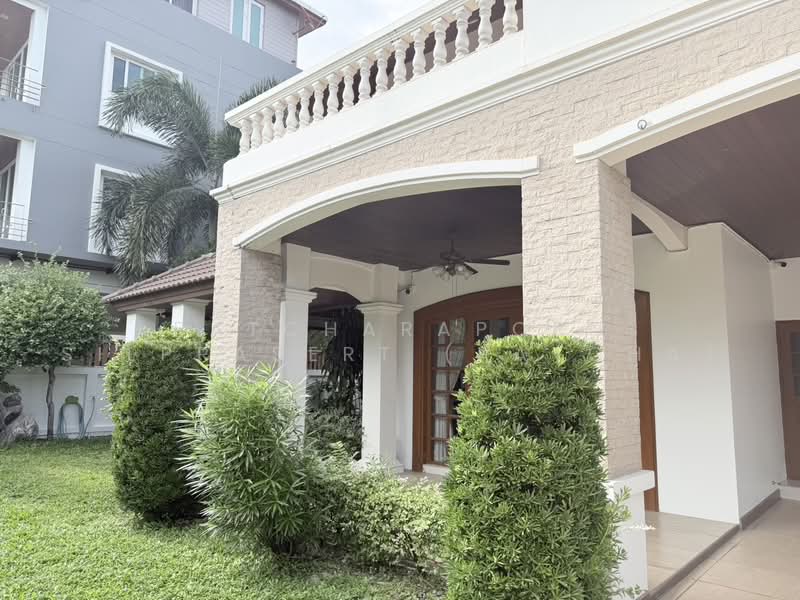 ให้เช่าบ้านสวยหลังใหญ่ พร้อมเฟอร์ครบครัน ย่านประชาอุทิศ, กรุงเทพ, สามเสนนอก, ห้วยขวาง, กรุงเทพ, 480 ตร.ม., บ้านเดี่ยว ให้เช่า, โดย Patcharaporn Silprasert (Patcha), 500503209 - DDproperty.com