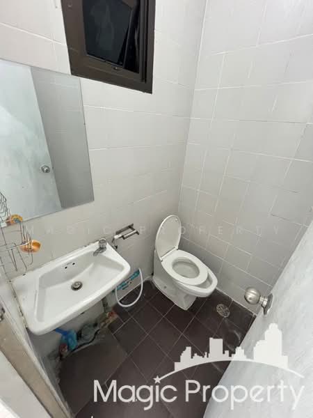 ให้เช่าพื้นที่สำนักงาน ใน อาคารโมเดิร์น ทาวน์, กรุงเทพ, คลองตันเหนือ, วัฒนา, กรุงเทพ, 48 ตร.ม., สำนักงาน ให้เช่า, โดย Magic Property, 500503212 - DDproperty.com