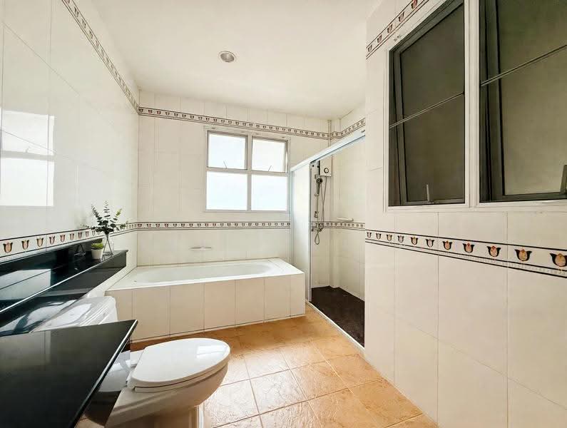 Prime 3-Story House for Sale in Ari Samphan 1 | 60.5 Sq.w | 360 Sq.m | 5 Parking Spaces |, Bangkok, อารีย์สัมพันธ์ 1, Phaya Thai, Bangkok, 4 Bedrooms, 360 sqm, Single Detached House For Sale, by ธีรนุช ธีระวาทิน, 500503246 - DDproperty.com