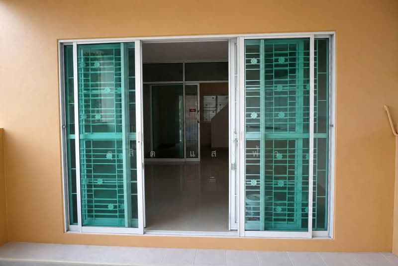 ให้เช่าทาวน์โฮมหลังริม ม.เอสวีเมืองใหม่ แหลมฉบัง บางละมุง, ชลบุรี, บางละมุง, ชลบุรี, 100 ตร.ม., ทาวน์เฮ้าส์ ให้เช่า, โดย ดุสิต แสงฟ้า, 500503247 - DDproperty.com