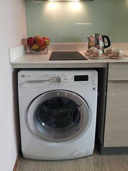 H Sukhumvit 43, Bangkok, 28 Sukhumvit 34 Road, Khlong Tan Nua, Watthana, Bangkok, 2 Bedrooms, 60 sqm, Condo For Rent, by Magic Property, 500503267 - DDproperty.com