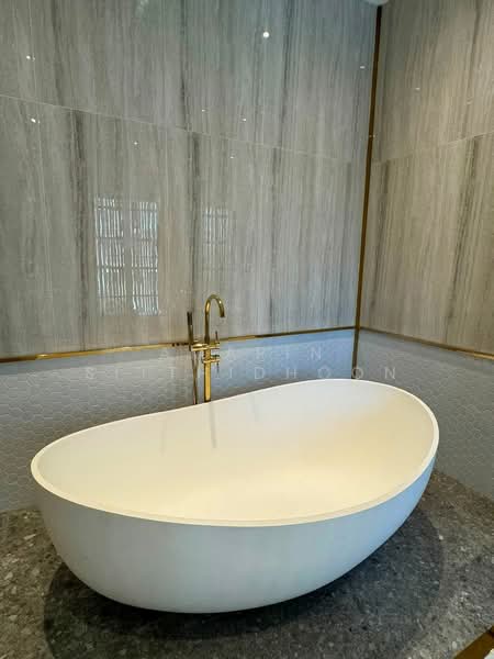 Single House in Sutthisan, Bangkok, Samsen Nai, Phaya Thai, Bangkok, 7 Bedrooms, 625 sqm, Single Detached House For Rent, by Amarin Sitthidhoon, 500503292 - DDproperty.com