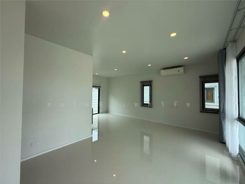 Lake Serene Rama II (Phase 4) : เลค ซีรีน พระราม 2 (เฟส 4), สมุทรสาคร, ถนนพระราม 2, บางน้ำจืด, เมืองสมุทรสาคร, สมุทรสาคร, 145 ตร.ม., ทาวน์เฮ้าส์ ขาย, โดย สมโพธิ เทศวิรัช, 500503297 - DDproperty.com
