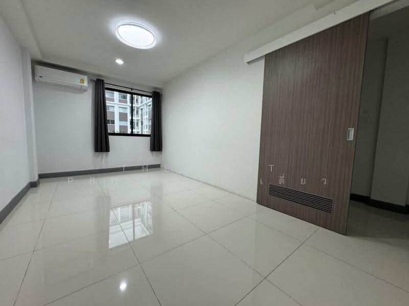 เสนา ช็อปเฮ้าส์ บางแค-เทอดไท (Sena Shop House Bangkae-Terdthai), กรุงเทพ, บางแค, กรุงเทพ, 150 ตร.ม., ตึกแถว-อาคารพาณิชย์ ขาย, โดย The Best Property เดี่ยว, 500503301 - DDproperty.com