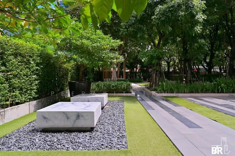 The Esse Asoke, Bangkok, 333 Soi Sukhumvit 21, Sukhumvit Road, Khlongtoei Nua, Watthana, Bangkok, 2 Bedrooms, 74 sqm, Condo For Rent, by Nicha Peerakittikul, 500503324 - DDproperty.com