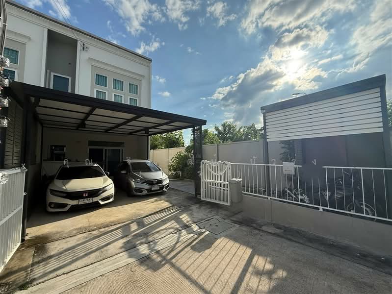 Casa City Watcharapon-Permsin 2 : คาซ่า ซิตี้ วัชรพล-เพิ่มสิน 2, กรุงเทพ, ซอยเพิ่มสิน 56 ถนนเพิ่มสิน, สายไหม, กรุงเทพ, 150 ตร.ม., ทาวน์เฮ้าส์ ขาย, โดย คุณ จิรวัฒน์ บัวรุ่ง (อาร์ท), 500503332 - DDproperty.com