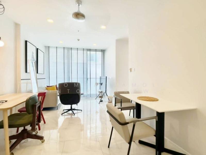 Hyde Sukhumvit 11, Bangkok, 11 Soi Sukhumvit 11, Khlongtoei Nua, Watthana, Bangkok, 2 Bedrooms, 63 sqm, Condo For Sale, by Chomratkamol Soontorntarawong (Gor), 500503391 - DDproperty.com