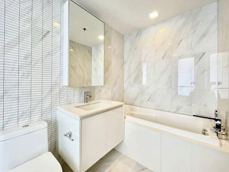 Hyde Sukhumvit 11, Bangkok, 11 Soi Sukhumvit 11, Khlongtoei Nua, Watthana, Bangkok, 2 Bedrooms, 63 sqm, Condo For Sale, by Chomratkamol Soontorntarawong (Gor), 500503414 - DDproperty.com