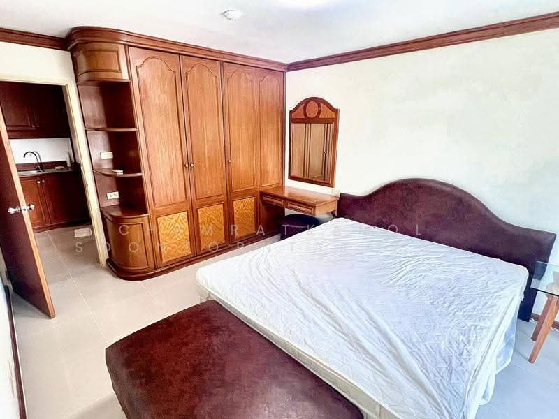 Silom Suite, Bangkok, Soi Sathorn 12, Sathorn Road, Silom, Bang Rak, Bangkok, 1 Bedroom, 52 sqm, Condo For Sale, by Chomratkamol Soontorntarawong (Gor), 500503426 - DDproperty.com