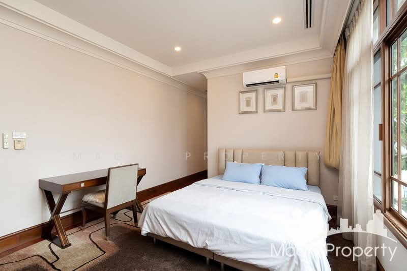 Baan Sansiri Sukhumvit 67, Bangkok, 32 Soi Sukhumvit 67, Phra Kanong Nua, Watthana, Bangkok, 5 Bedrooms, 560 sqm, Single Detached House For Rent, by Magic Property, 500503440 - DDproperty.com