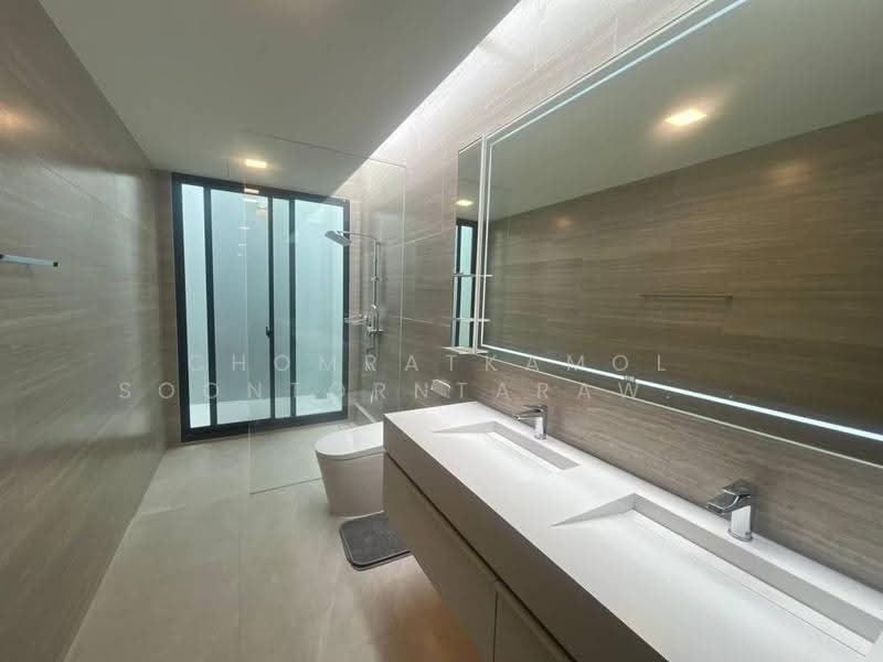 VIVE Krungthep Kreetha, Bangkok, Krungthep Kreetha Road, Saphan Sung, Bangkok, 4 Bedrooms, 421 sqm, Single Detached House For Sale, by Chomratkamol Soontorntarawong (Gor), 500503456 - DDproperty.com