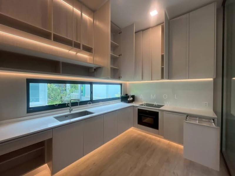 VIVE Krungthep Kreetha, Bangkok, Krungthep Kreetha Road, Saphan Sung, Bangkok, 4 Bedrooms, 421 sqm, Single Detached House For Sale, by Chomratkamol Soontorntarawong (Gor), 500503456 - DDproperty.com