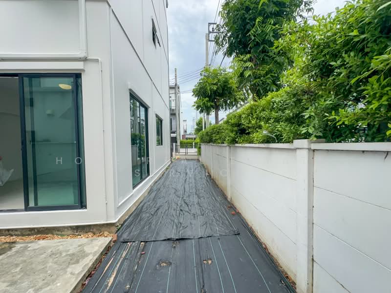 Baan Klang Muang Ratchaphruek - Rattanathibet, Nonthaburi, Soi Yothathikan, Nonthaburi 2023, Bang Rak Yai, Bang Bua Thong, Nonthaburi, 3 Bedrooms, 145 sqm, Townhouse For Sale, by HOME Real Estate Service, 500503469 - DDproperty.com