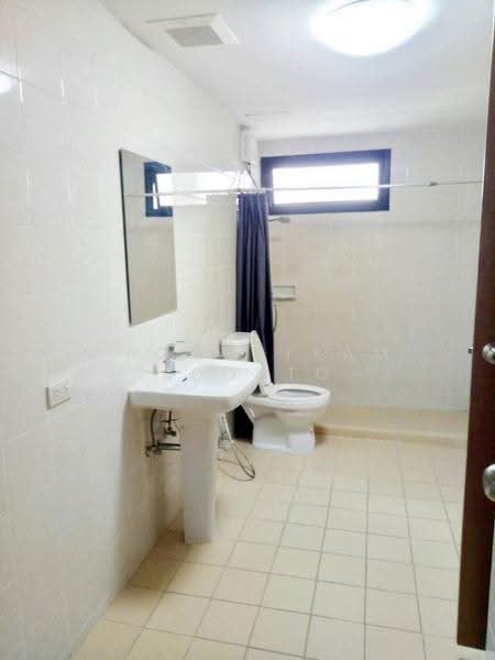 The Royal Navin Tower, Bangkok, Chuea Phloeng Road, Chong Nonsi, Yan Nawa, Bangkok, 3 Bedrooms, 160 sqm, Condo For Rent, by Chomratkamol Soontorntarawong (Gor), 500503472 - DDproperty.com